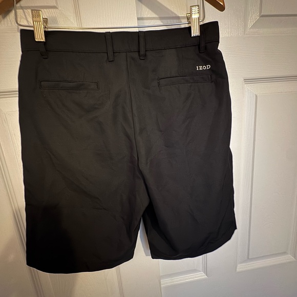 IZOD Golf Boys (Juniors) Black Performance Shorts Size 16 Regular - Picture 5 of 8